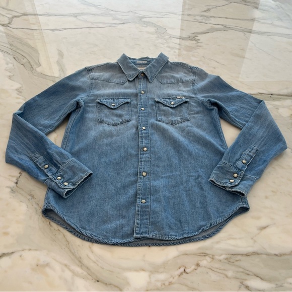 MOTHER DENIM CATCH MY DRIFT DISTRESSED SHIRT SIZE MEDIUM NWOTS! - Picture 10 of 17